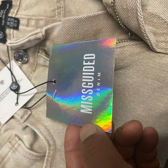 Missguided Brand Riot High Rise Extreme Ripped Mom Jeans - Picture 10 of 13